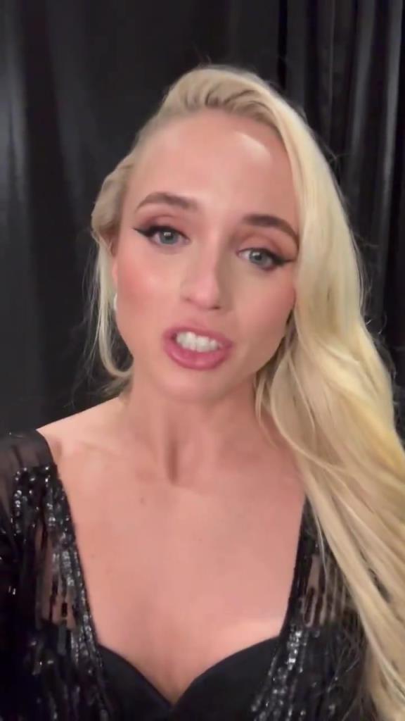 這么甜美的長相，要是不跟你說，你都不知道她也是籃球遠(yuǎn)動員